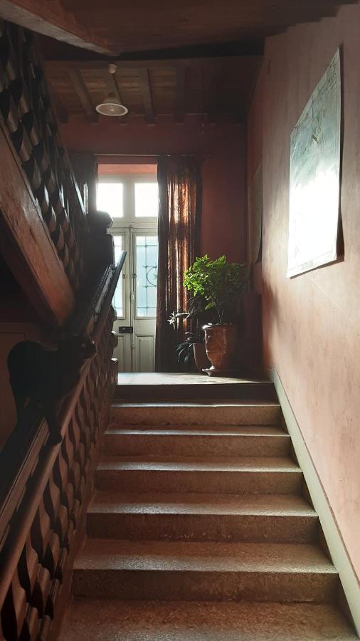 Chambre D Hote "Sous Le Clocher" Appartement Saint-Léonard-de-Noblat Buitenkant foto